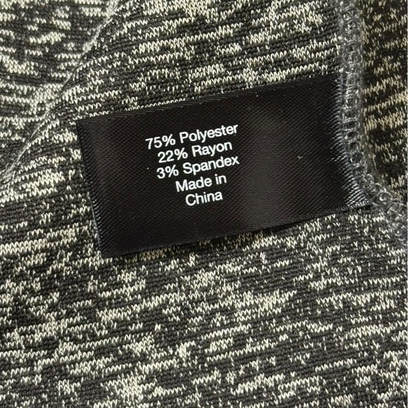 Lane Bryant Plus Gray Sleeveless Open Knit Sweater Vest Duster Hooded 26/28 - Picture 14 of 14